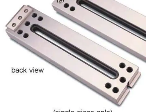 53040